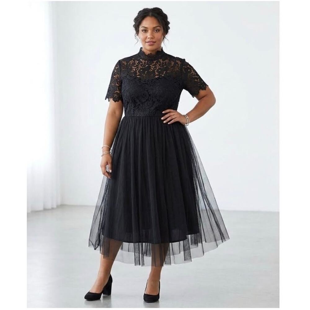 Chi Chi London Black 22W Plus Bronte High Neck Lace Tulle Midi Formal Dress